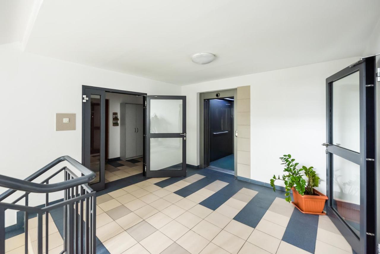 Ursus Pleasant Apartment Warschau Exterior foto