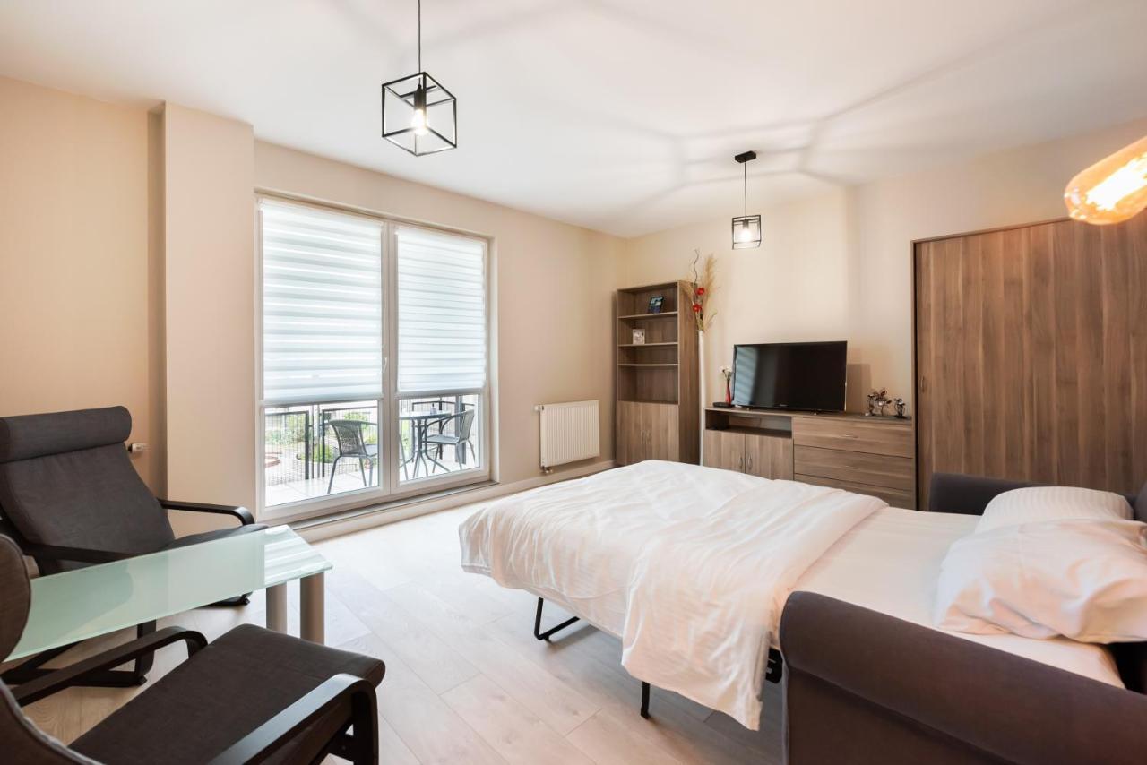 Ursus Pleasant Apartment Warschau Exterior foto