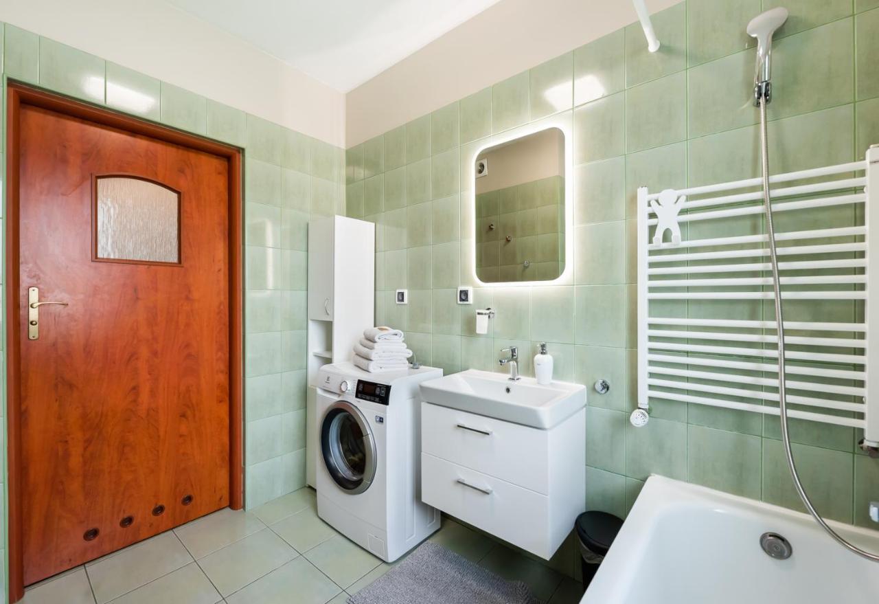 Ursus Pleasant Apartment Warschau Exterior foto